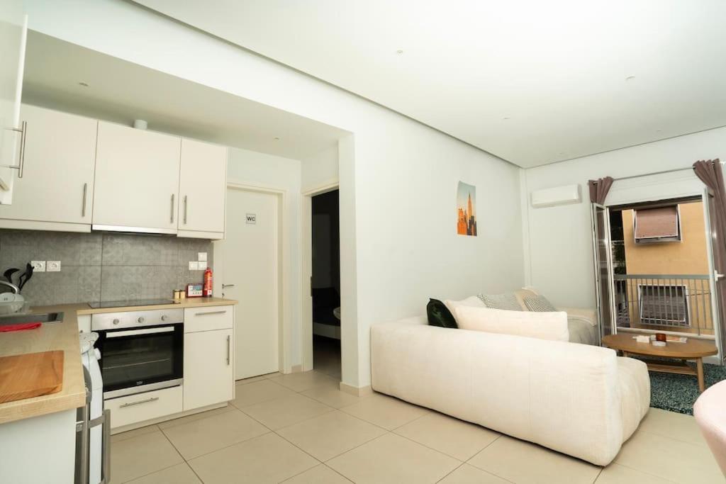 Homey Renovated 1 Bedroom Apartment In Kesariani Athènes Extérieur photo